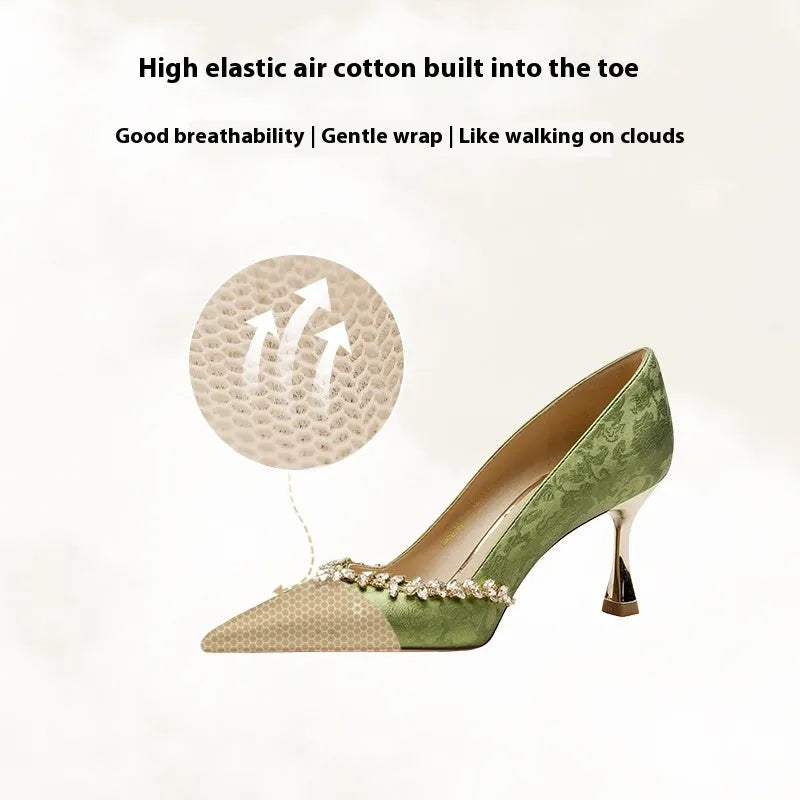 Chinese style women's satin wedding high heels with rhinestone decoration on the front