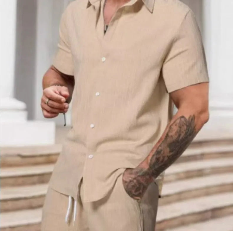 Men's striped casual suit with short sleeve shirt and matching shorts in polyester fabric