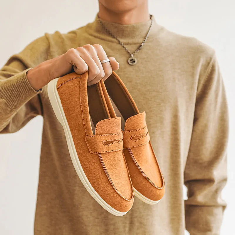 Men's suede casual shoes in beige with round toe, low flat heel, and vulcanised rubber sole.