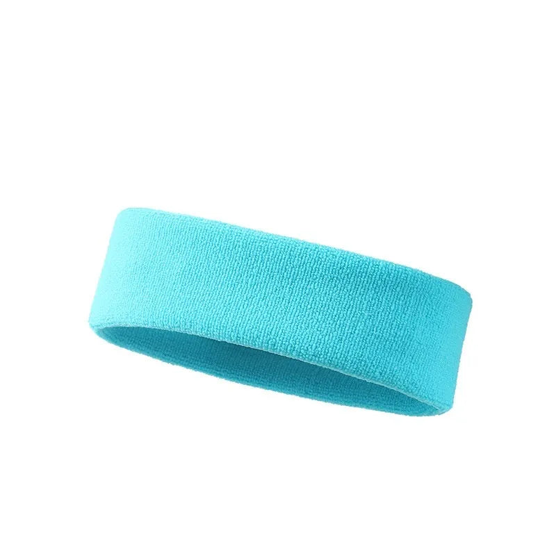 Solid colour elastic sports sweat band with widening design for forehead sweat management during exercise