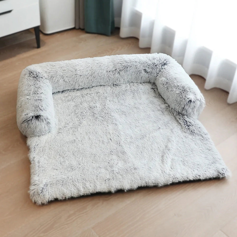 Washable pet mat with velvet fabric for sofa and car protection, available in multiple colours and sizes