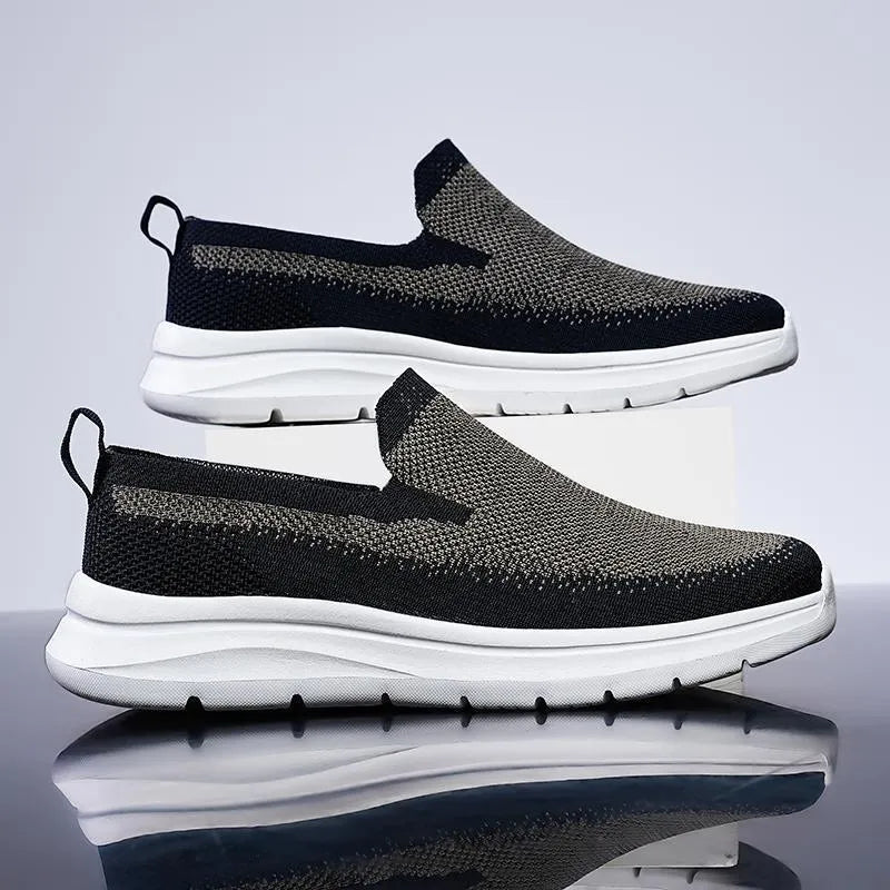 Plus size men's mesh breathable soft sole low-top leisure shoes in 406 black and gray