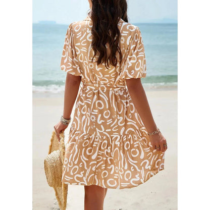 Elegant women's printed dress with short sleeves, ideal for spring and summer in New Zealand