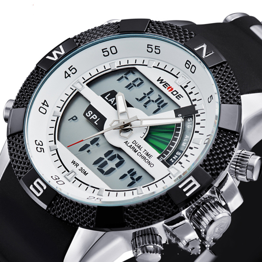 A tough, reliable military-grade waterproof wristwatch with a stainless steel and alloy case, eco-friendly IPS electroplating, and Japanese quartz movement - perfect for the modern Kiwi adventurer.