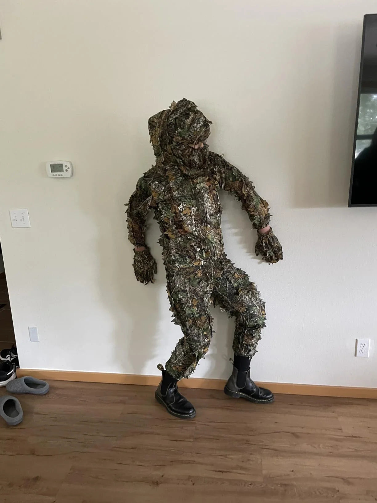 Ghillie Camouflage Camo Suit with 3D leafy design for superior concealment and all-weather performance