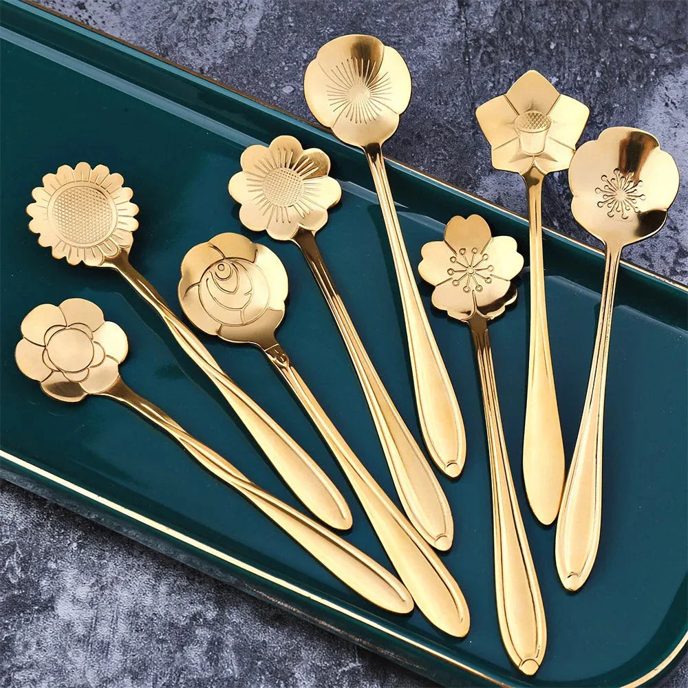 8-Piece Flower Spoon Set with Unique Stainless Steel Flower Design for Elegant Tea, Coffee, and Dessert Presentation