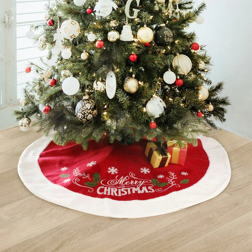 Festive Christmas Tree Skirt with Red Leaf Pattern for Cozy Kiwi Homes