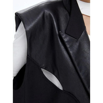 Stylish wide-shoulder PU leather patchwork waistcoat in a modern, three-dimensional design