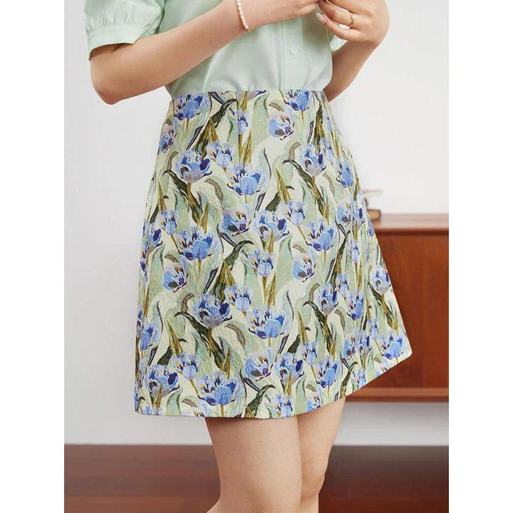 Elegant floral a-line mini skirt for Kiwi women, featuring a high waistline, flowing silhouette, and vibrant floral print