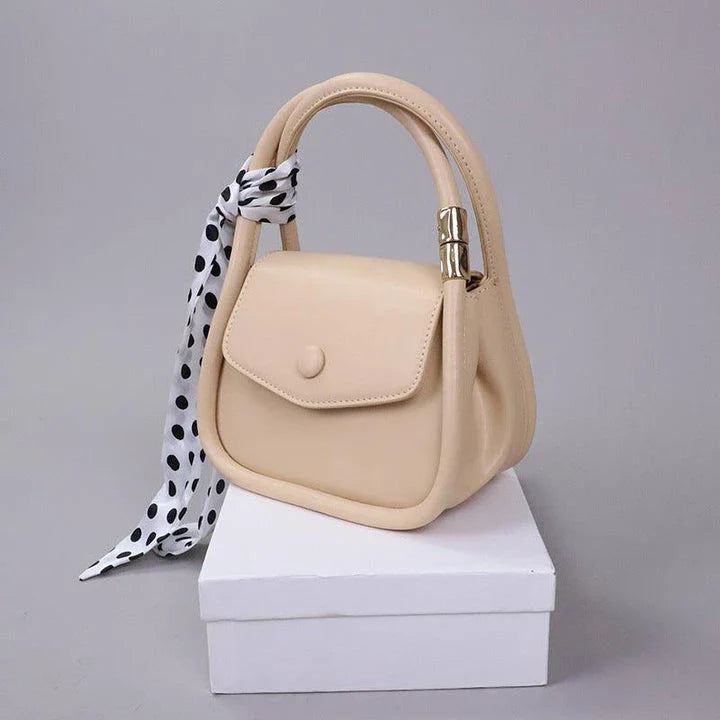 A stylish personalized diagonal shoulder bag in various colors, featuring a unique design and inner pocket for modern Kiwi women