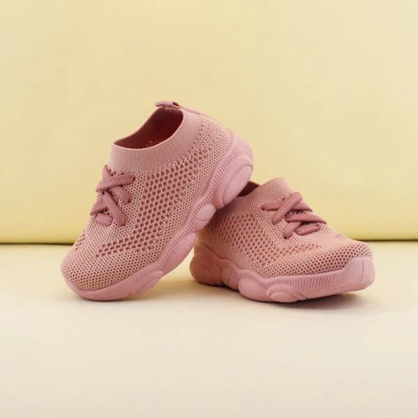 Soft-soled toddler shoes with breathable flying weave upper, non-slip EVA sole, and playful grid pattern design